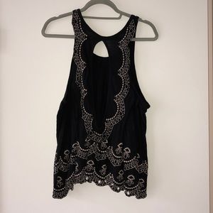Black flowy tank!